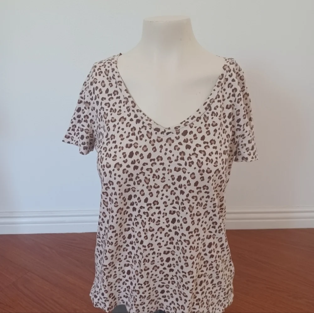 J.Crew top S leopard vintage 100% cotton shirt Work Office classic animal Tshirt